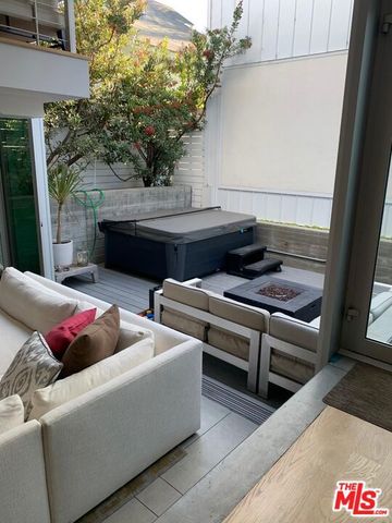 338 Rennie Avenue B, Venice, CA 90291