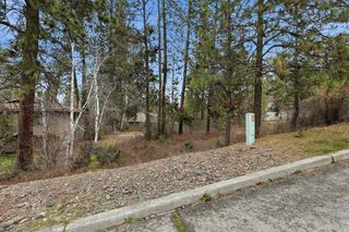 1835 E Pinecrest Rd, Spokane, WA 99203