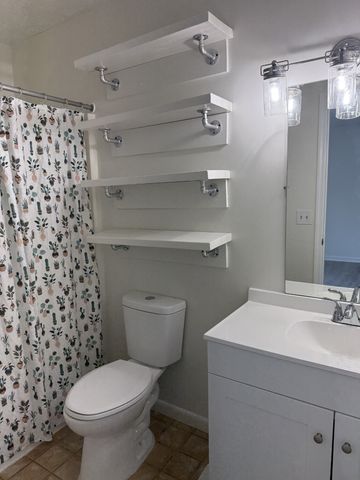 403 Southlake Dr, La Vergne, TN 37086