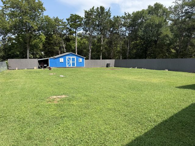 403 Southlake Dr, La Vergne, TN 37086