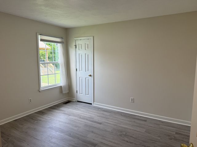 403 Southlake Dr, La Vergne, TN 37086