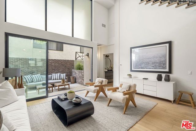12304 Moorpark Street 103, Los Angeles, CA 91604
