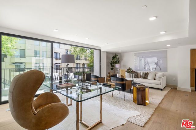 12304 Moorpark Street 103, Los Angeles, CA 91604