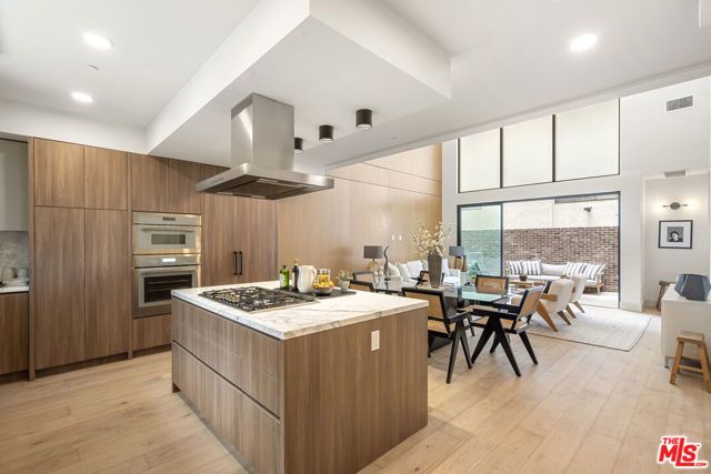 12304 Moorpark Street 103, Los Angeles, CA 91604