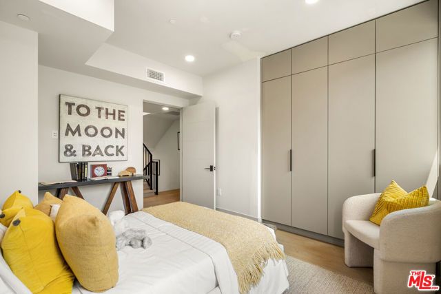 12304 Moorpark Street 103, Los Angeles, CA 91604