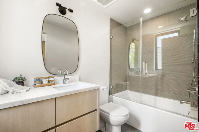 12304 Moorpark Street 103, Los Angeles, CA 91604