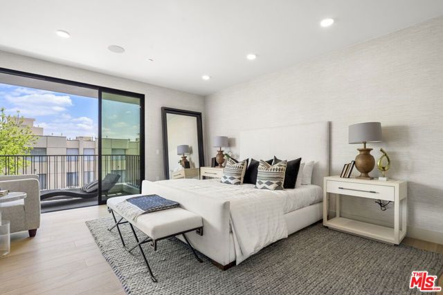 12304 Moorpark Street 103, Los Angeles, CA 91604