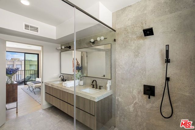 12304 Moorpark Street 103, Los Angeles, CA 91604