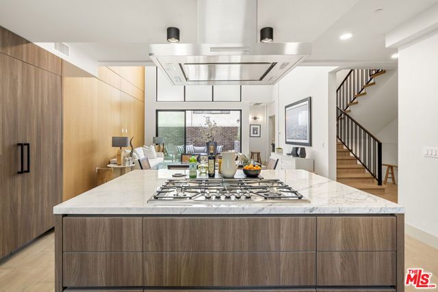 12304 Moorpark Street 103, Los Angeles, CA 91604