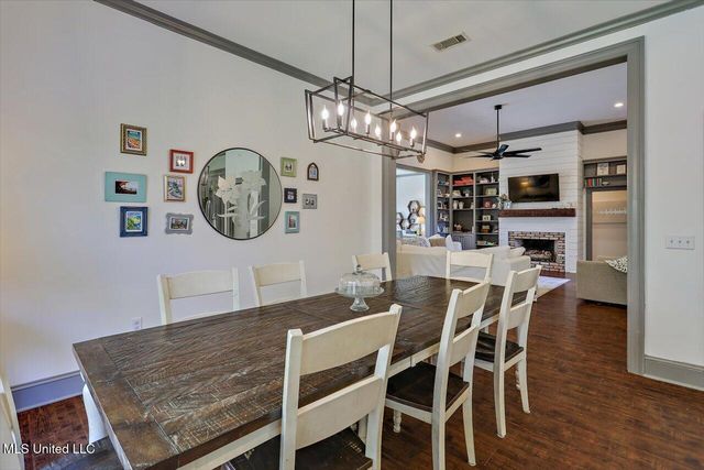 2165 W Fairway Drive, Brandon, MS 39047