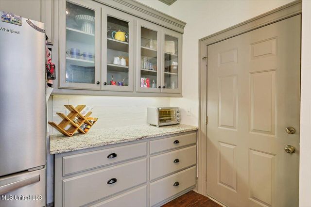 2165 W Fairway Drive, Brandon, MS 39047