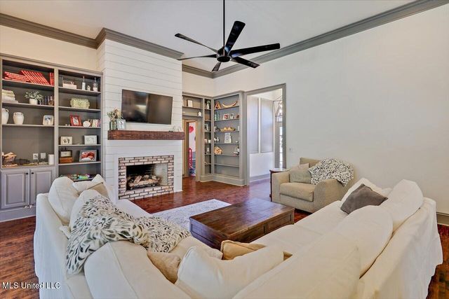 2165 W Fairway Drive, Brandon, MS 39047