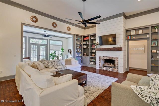 2165 W Fairway Drive, Brandon, MS 39047