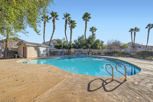 6637 Lookout Lodge Lane 1, North Las Vegas, NV 89084