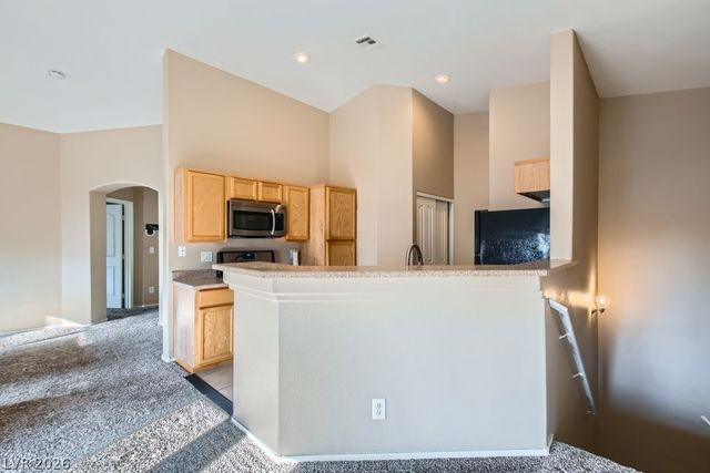 6637 Lookout Lodge Lane 1, North Las Vegas, NV 89084