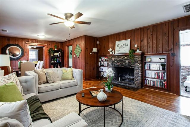 4061 Lower Roswell Road, Marietta, GA 30068