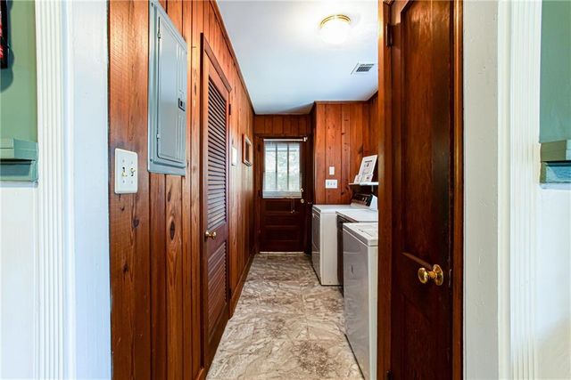 4061 Lower Roswell Road, Marietta, GA 30068