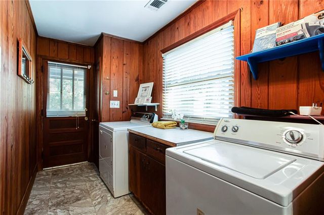 4061 Lower Roswell Road, Marietta, GA 30068