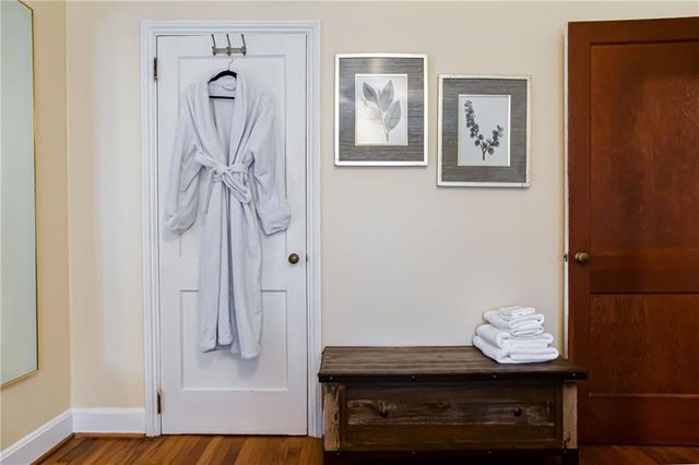 4061 Lower Roswell Road, Marietta, GA 30068