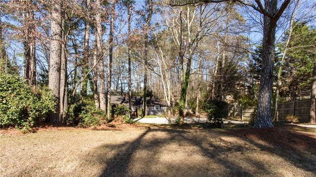 4061 Lower Roswell Road, Marietta, GA 30068