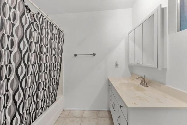 15321 Via Molinero, Poway, CA 92064