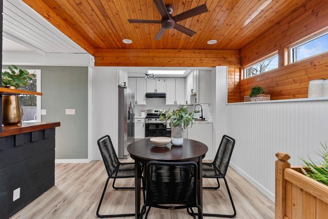 4015 W Kiley AVENUE, Milwaukee, WI 53209