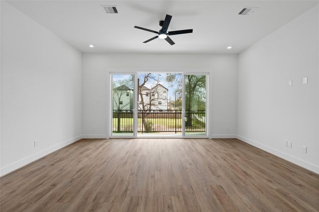826 Curtin Street F, Houston, TX 77018