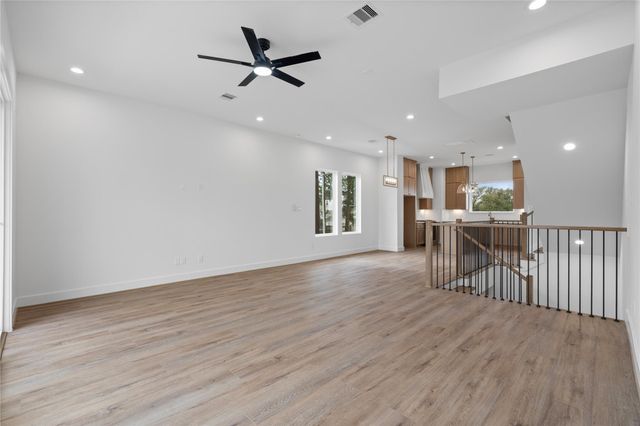 826 Curtin Street F, Houston, TX 77018