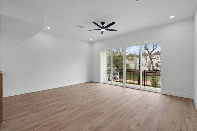 826 Curtin Street F, Houston, TX 77018
