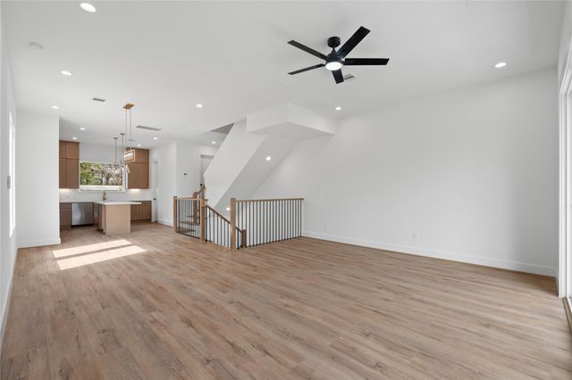 826 Curtin Street F, Houston, TX 77018