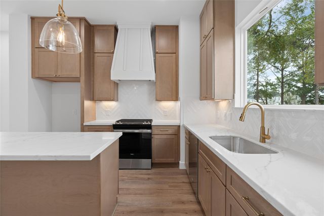 826 Curtin Street F, Houston, TX 77018