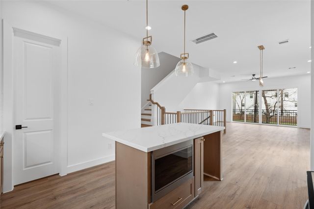826 Curtin Street F, Houston, TX 77018
