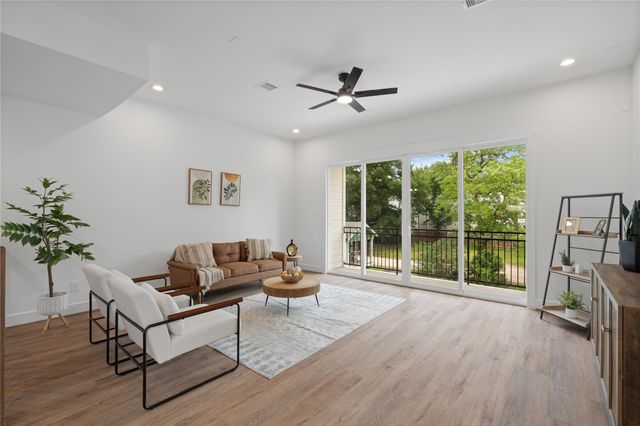 826 Curtin Street F, Houston, TX 77018