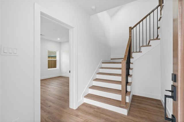 826 Curtin Street F, Houston, TX 77018