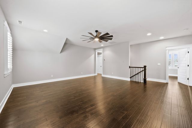 994 Spruce Ridge Ln, Spring Hill, TN 37174