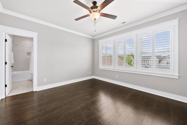 994 Spruce Ridge Ln, Spring Hill, TN 37174