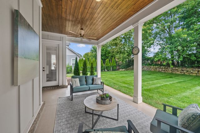 994 Spruce Ridge Ln, Spring Hill, TN 37174