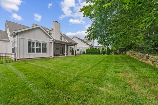 994 Spruce Ridge Ln, Spring Hill, TN 37174