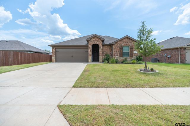 604 N Riveroaks Ln, Chandler, TX 75758