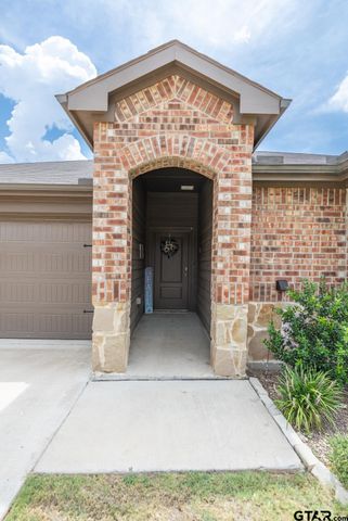 604 N Riveroaks Ln, Chandler, TX 75758