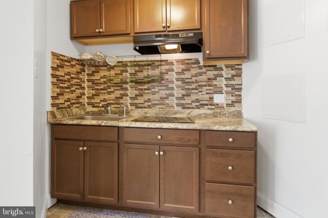 17622 AUBURN VILLAGE DR, Sandy Spring, MD 20860