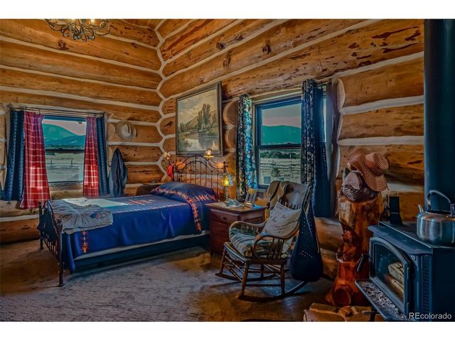 484 Gordon Dr, Walsenburg, CO 81089