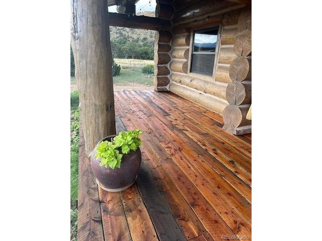 484 Gordon Dr, Walsenburg, CO 81089