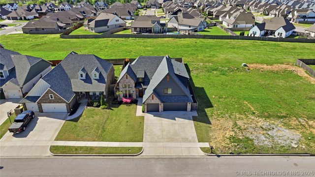 612 E 126th Street, Jenks, OK 74037