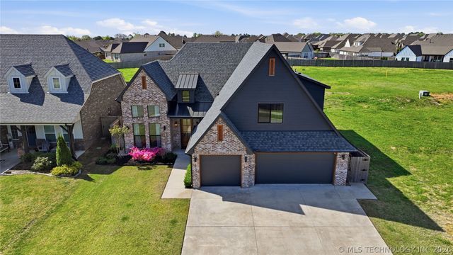 612 E 126th Street, Jenks, OK 74037