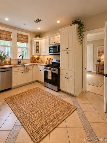 7 COURTLAND Drive, Montgomery, AL 36105