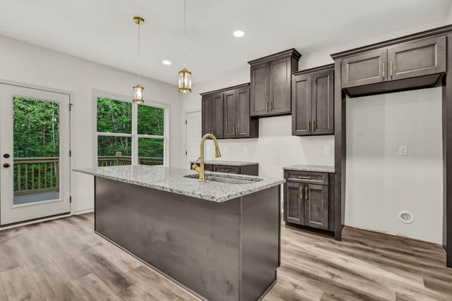 1265 Slayden Cir, Clarksville, TN 37040