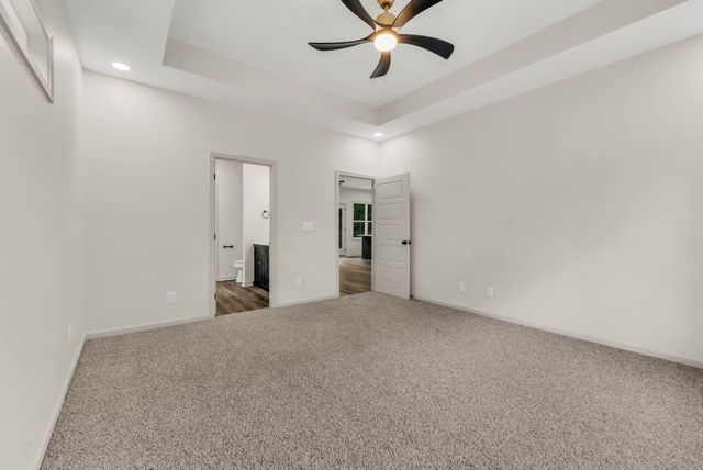 1265 Slayden Cir, Clarksville, TN 37040