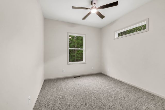 1265 Slayden Cir, Clarksville, TN 37040