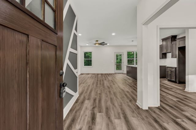 1265 Slayden Cir, Clarksville, TN 37040